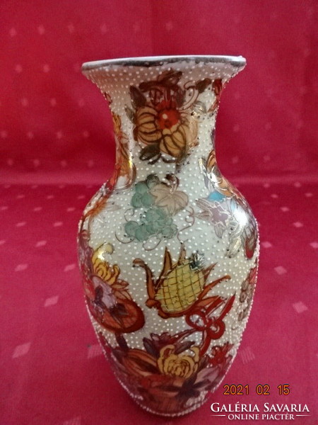 Kínai porcelán váza, kézzel festett, magassága 15 cm. Vanneki!