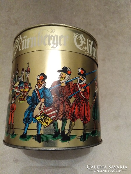 Tin box in Nuremberg.