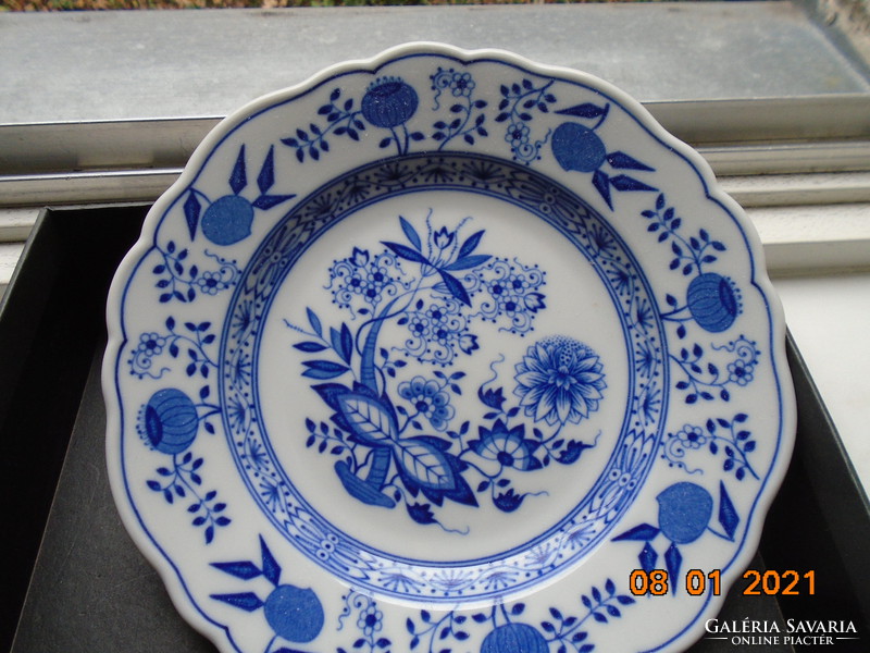 1970 Meissen blue onion pattern dessert plate hutschenreuter