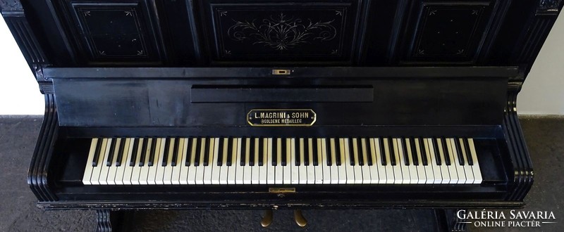 1D299 Antik L.Magrini & Sohn fekete ónémet pianínó XIX. század