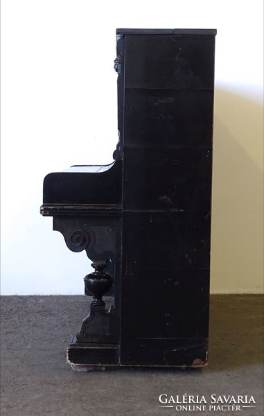 1D299 Antik L.Magrini & Sohn fekete ónémet pianínó XIX. század