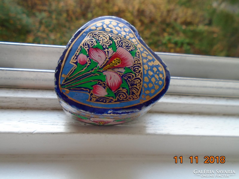 Kashmiri handmade heart shaped lacquered jewelry holder painted with gold and floral patterns
