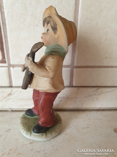 Csontporcelán zenélő kislány figura, szobor eladó!Hibátlan antik figura