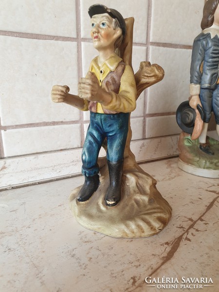 Csontporcelán férfi figura, szobor eladó!Hibátlan antik figura