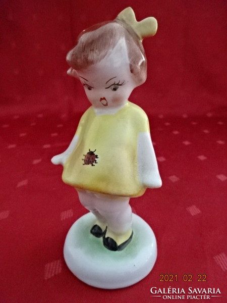 Bodrogkeresztúri porcelán,  figurális szobor, kislány katicabogaras ruhában. Vanneki! Jókai