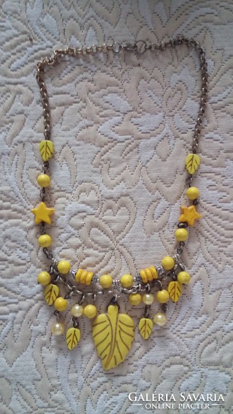 Howlit mineral necklace