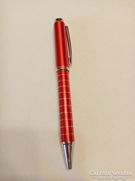 Egyedi toll