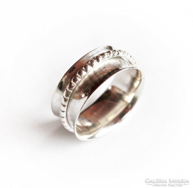 Rotating silver ring (8)