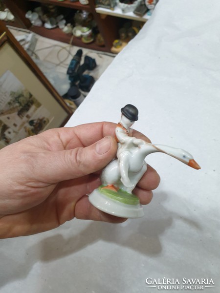 Herendi porcelán figura 