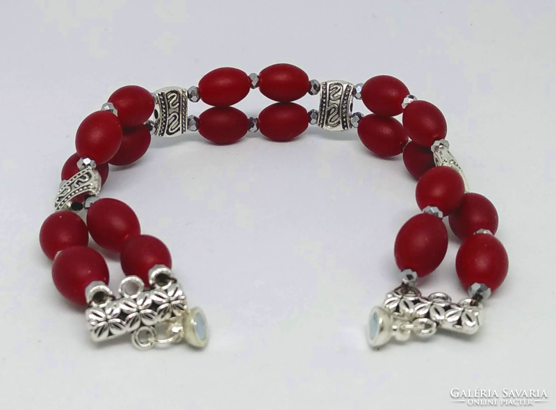 Burgundy rubber-glass 10*8 mm pearl bracelet with Tibetan silver and Austrian crystal spacers