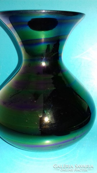 Color gorgeous iridescent glass vase