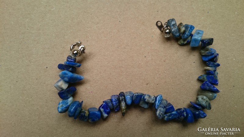 Semi-precious stone (lapis lazuli) bracelet