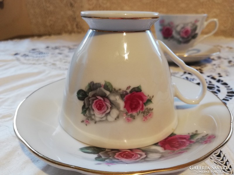 Eladó régi finom porcelán kinai virágos teás duók 2 db!