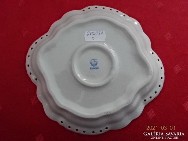 Aquincum porcelain centerpiece with pierced edge, size 17 x 16 x 2 cm. He has!