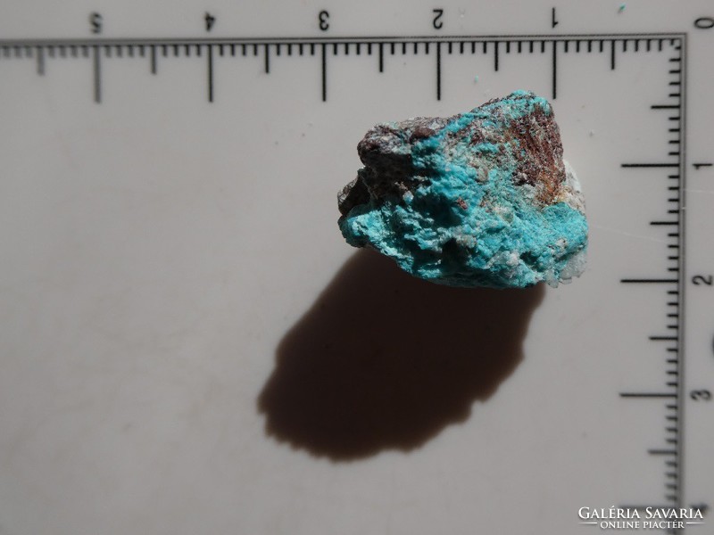 Természetes, nyers Krizokolla mintadarab. Régi, gyűjteményi ásvány.