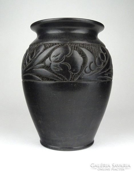 1D488 Régi virágdíszes feketecserép váza 20 cm