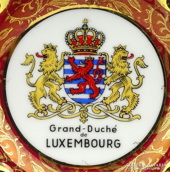1D561 Aranyozott Luxembourg címeres porcelán hamutál 8 cm