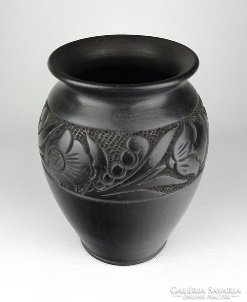 1D488 Régi virágdíszes feketecserép váza 20 cm