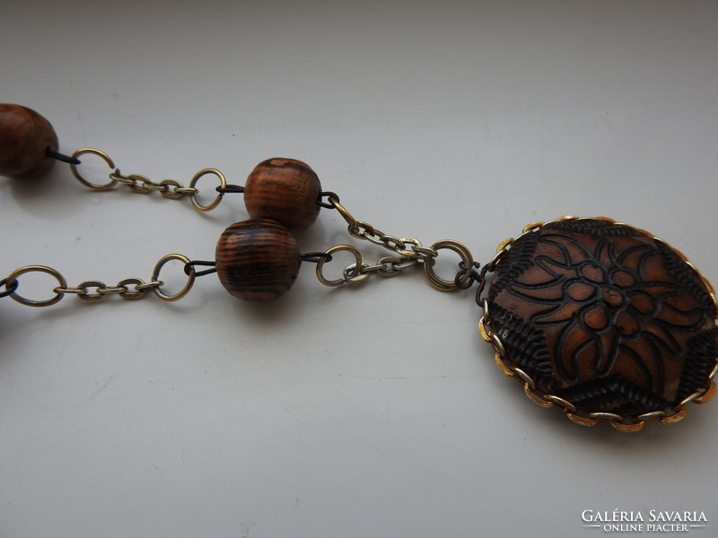 Old wood-metal combination handmade necklaces