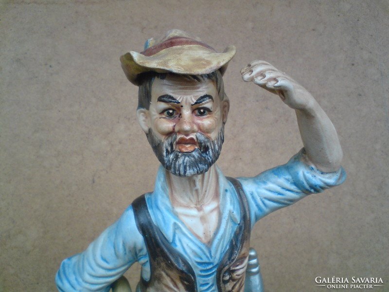 Kézzel festett kerámia szobor favágó (33 cm magas)