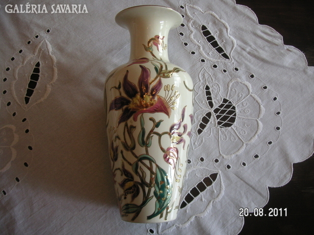 Zsolnay orchideás váza, kézzel festett  ,  vitrines , hibátlan darab , 26 cm.