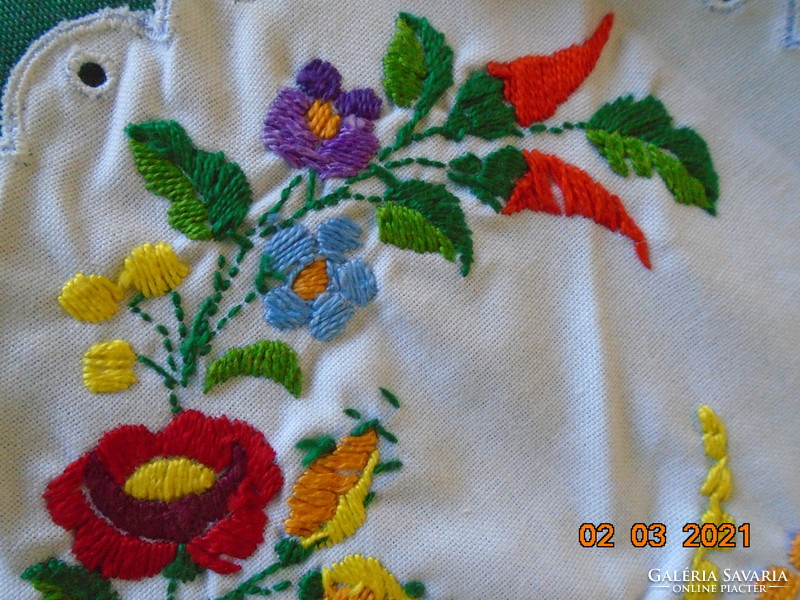 Kalocsai hand-embroidered round tablecloth