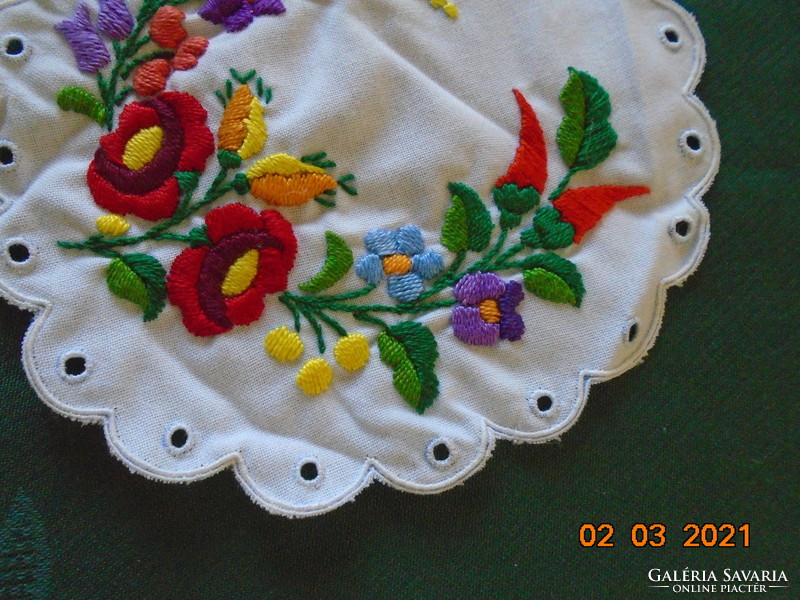 Kalocsai hand-embroidered round tablecloth