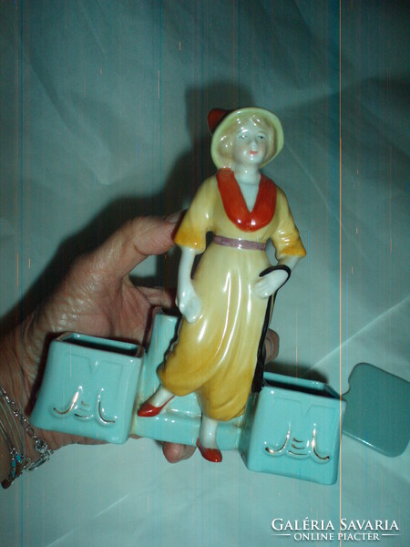 Antik fűszertartó porcelán  női figura