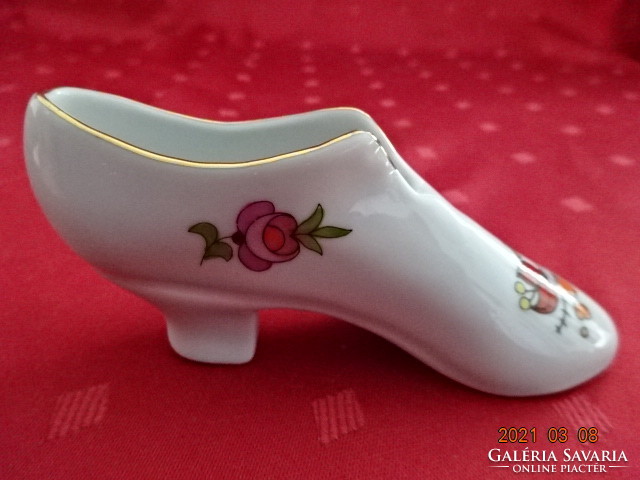 Hand-painted nail shoes from Kalocsa, with gold hem, length 11.5 cm. He has! Jókai.