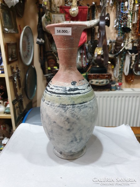 Gorka Lívia váza 