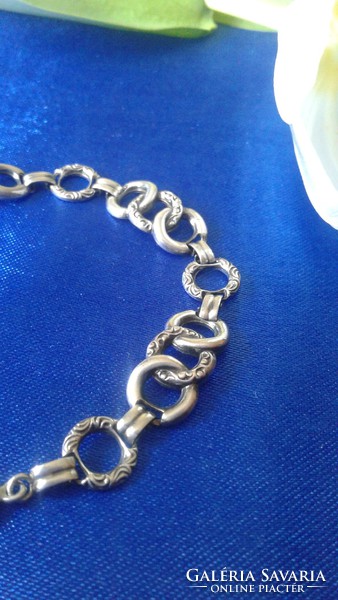 Very beautiful silver bracelet