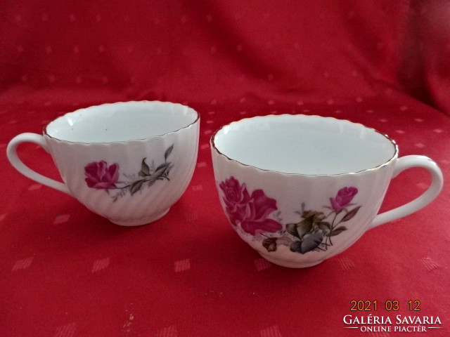 Chinese porcelain, rose patterned teacup, diameter 9 cm. He has!