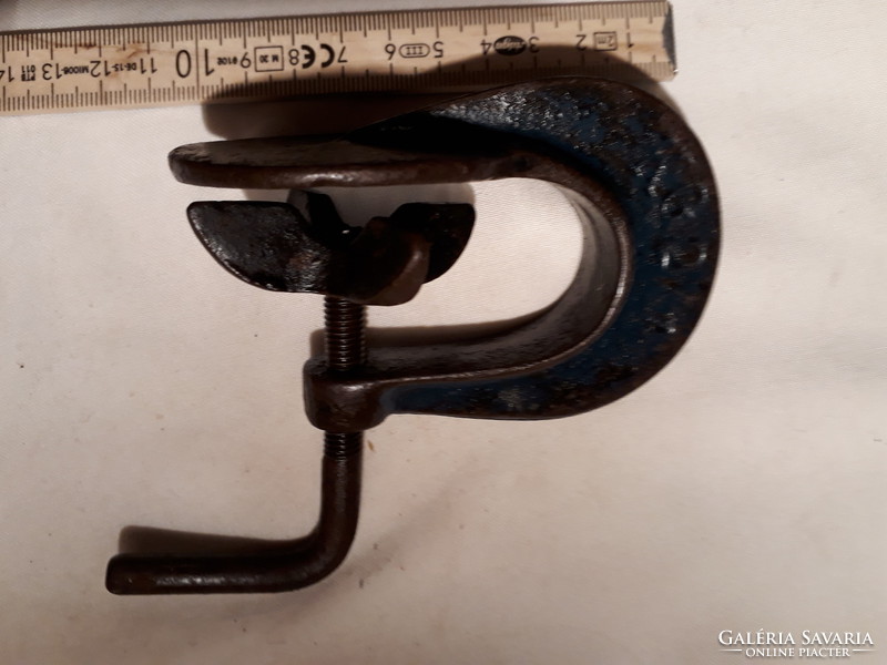 Old Hungarian, marked clamping device