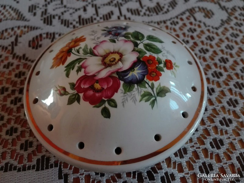 English porcelain small parologtato or whatever xx