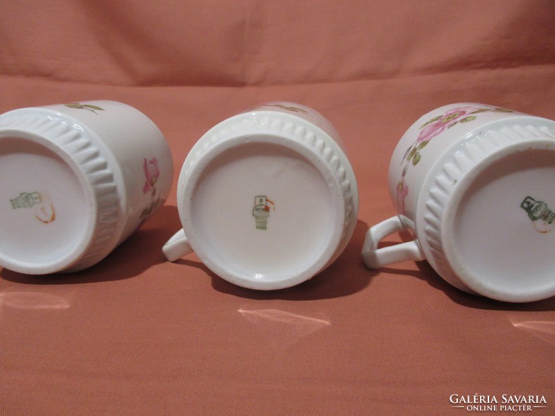 3 Zsolnay wild rose mugs, cups