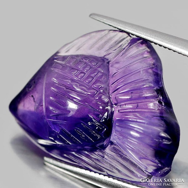 Real, 100% natural carved/engraved violet amethyst fish 12.86ct (st. - Almost translucent)