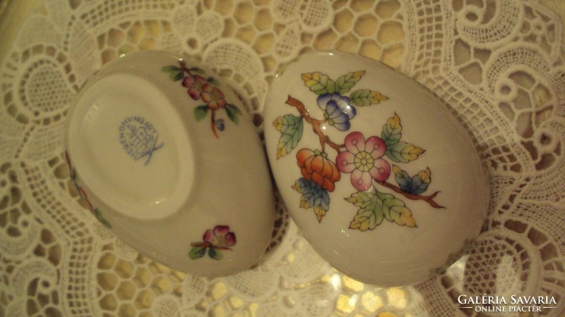 Hand-painted porcelain egg bonbonnier from Herend.