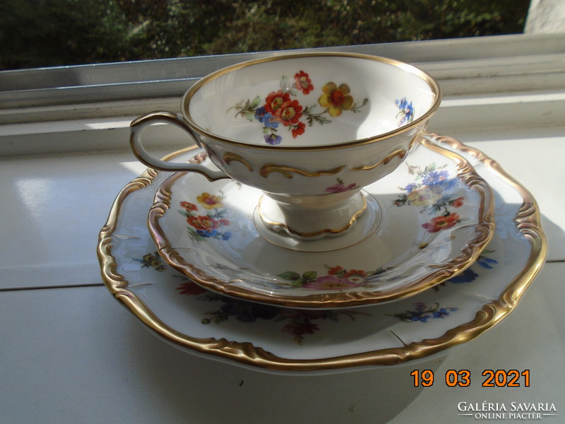 1940 Maria Theresia breakfast table with unique hand-painted Meissen floral designs, opulent gilding