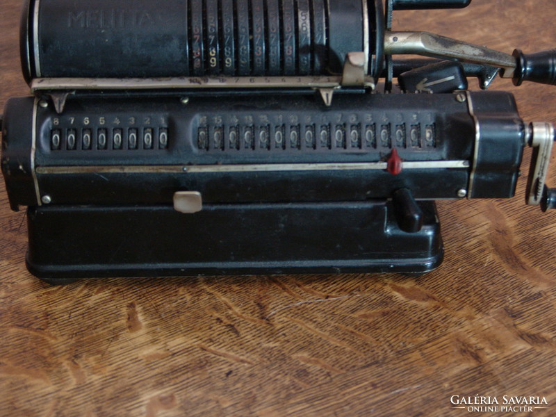 Antik százéves MELITTA tipusu  mechanikus  számolgép