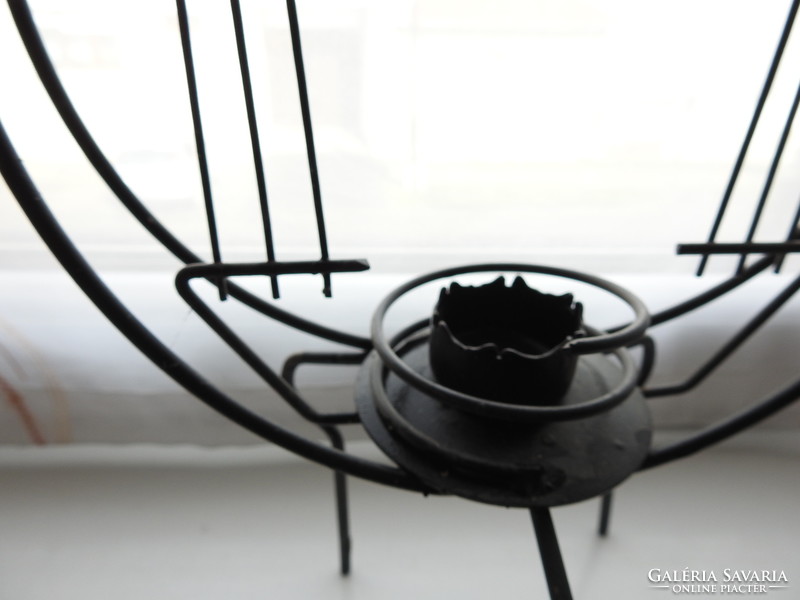 Iron candle holder creation lyre shape / variety