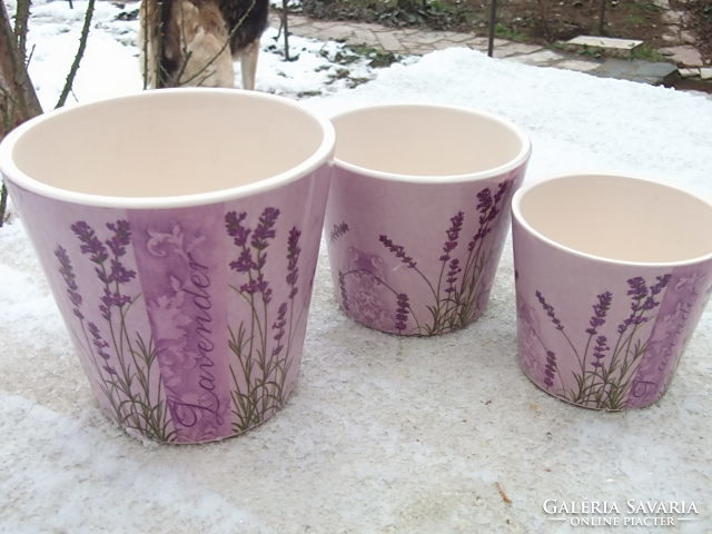 Lavender mot. Casserole set of 3, pleasant color, decorative