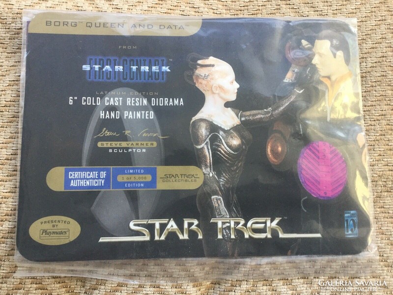 Star Trek Borg Queen And Data Collectible Playmates - 1 In 5000 