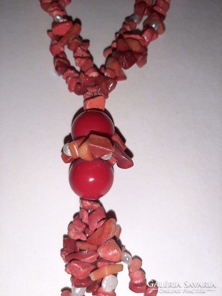 Korál és tenyésztett gyöngyből ,készült artdeco stílusú nyaklánc!