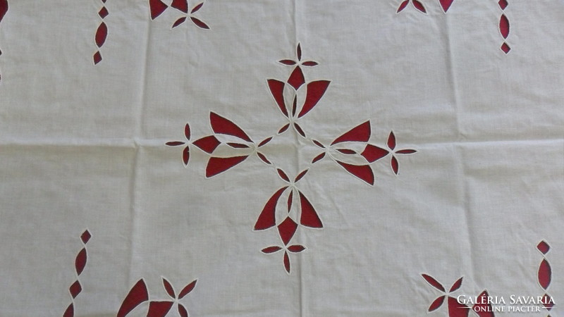 Beautiful old risel tablecloth (84 x 92 cm)