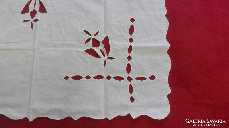 Beautiful old risel tablecloth (84 x 92 cm)