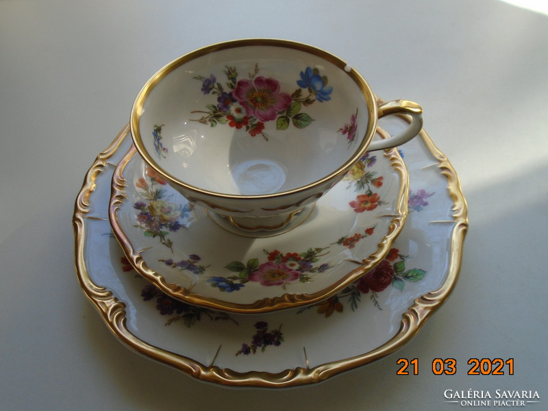 1940 Maria Theresia breakfast table with unique hand-painted Meissen floral designs, opulent gilding