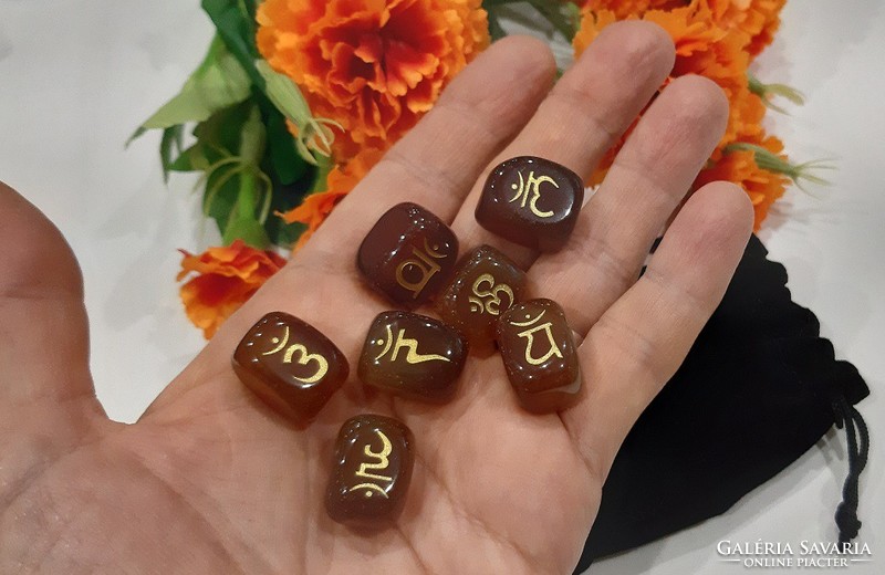 Sanskrit chakra symbols real term. Engraved in carnelian in styly, topaaa