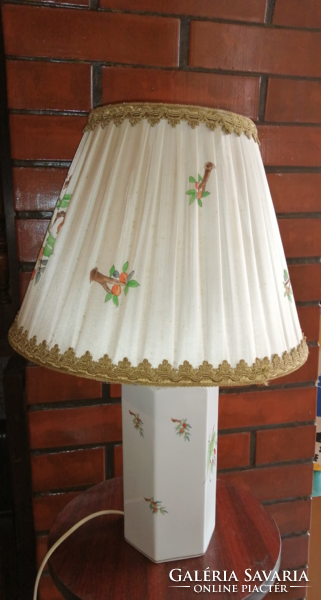 Rosehip pattern herend bedside lamp