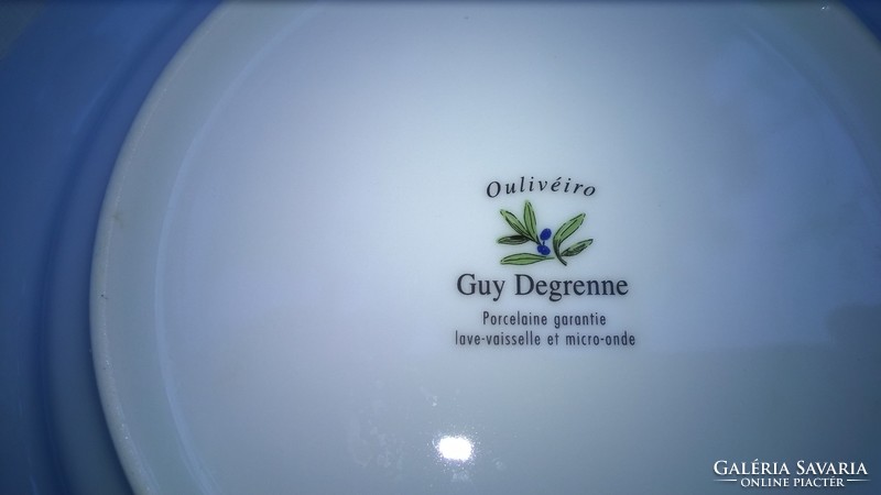 Olive branch plate set offering 