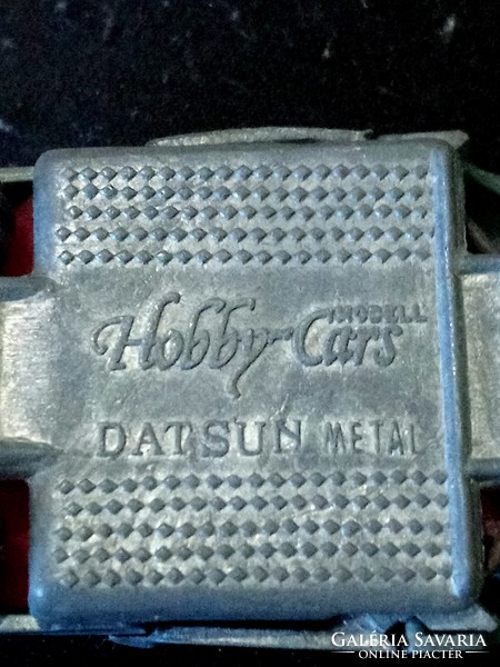 Hobby cars Datsun metal kisautó. 